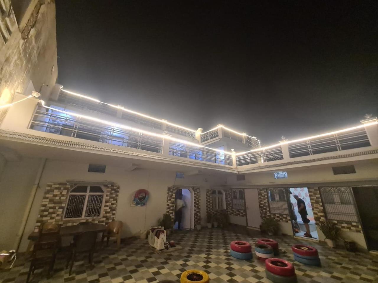 Mohit Paying Guest House Varanasi Exterior photo