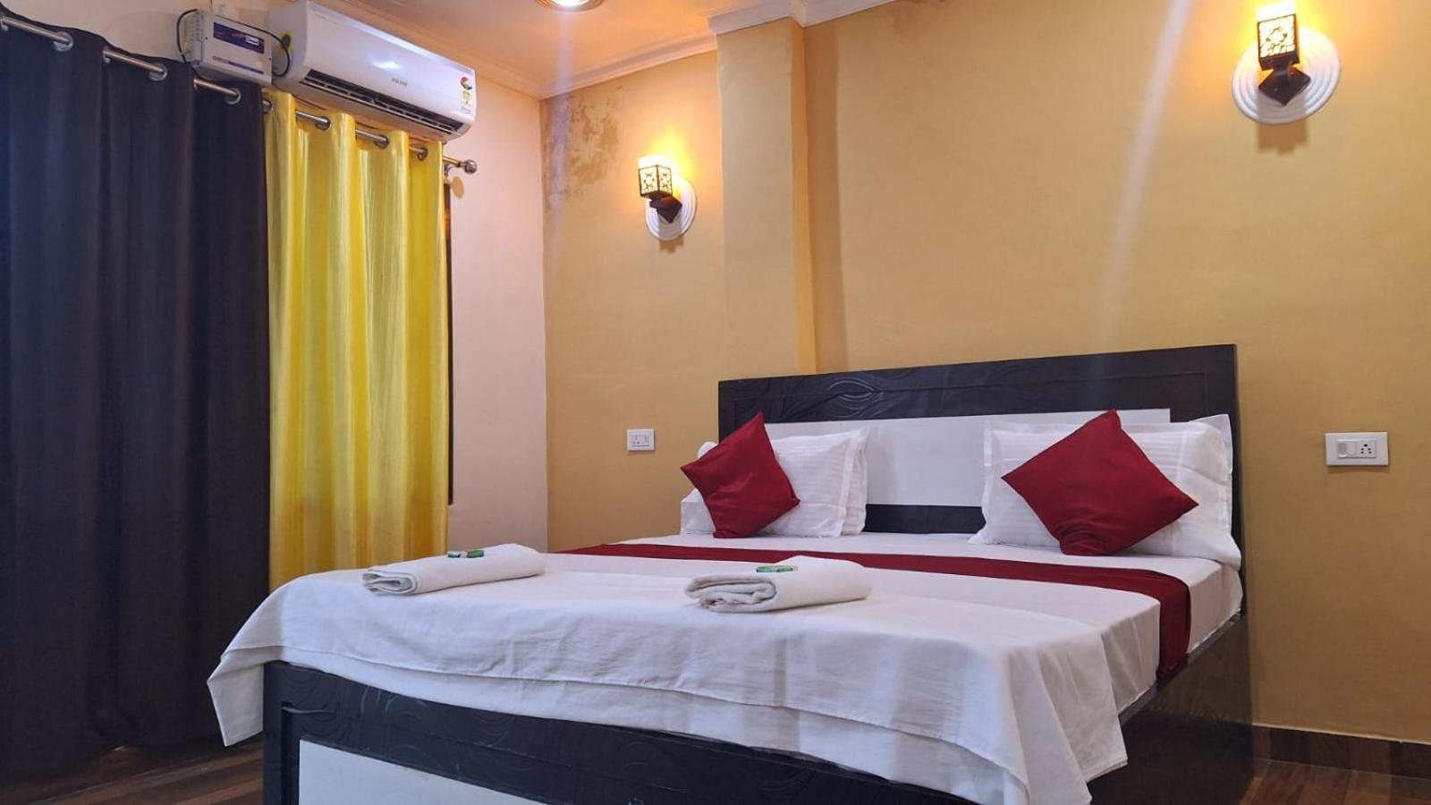 Mohit Paying Guest House Varanasi Exterior photo